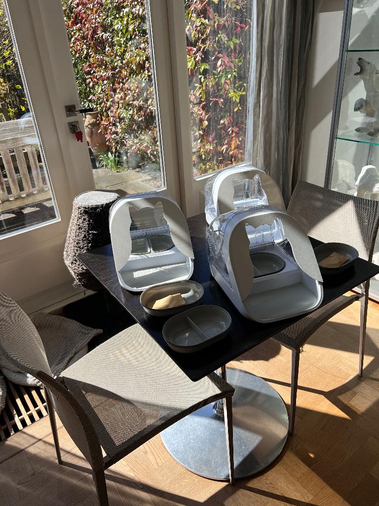 Surefeed microchip voeder + kap + versmalling, Ophalen, Automatisch, Zo goed als nieuw