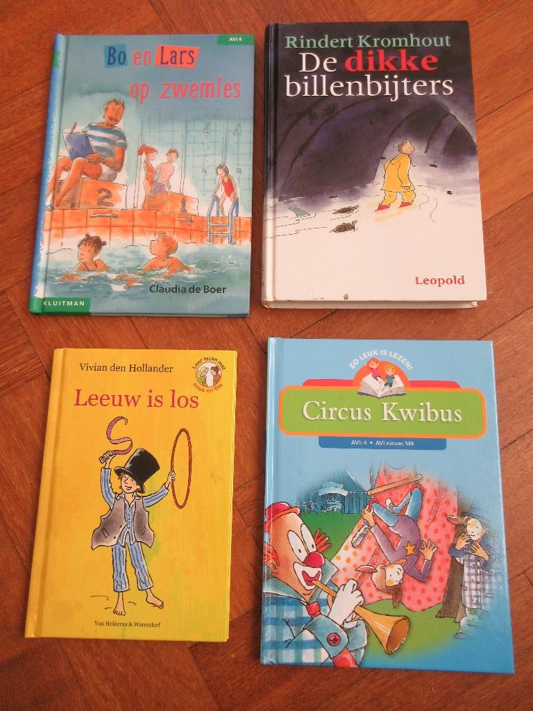 4 x boeken Avi M4 / E4, Ophalen of Verzenden, Gelezen, Fictie algemeen