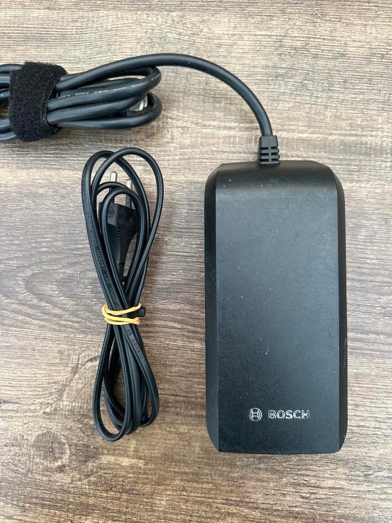 Bosch eBike acculader 36-2, Ophalen of Verzenden, Gebruikt