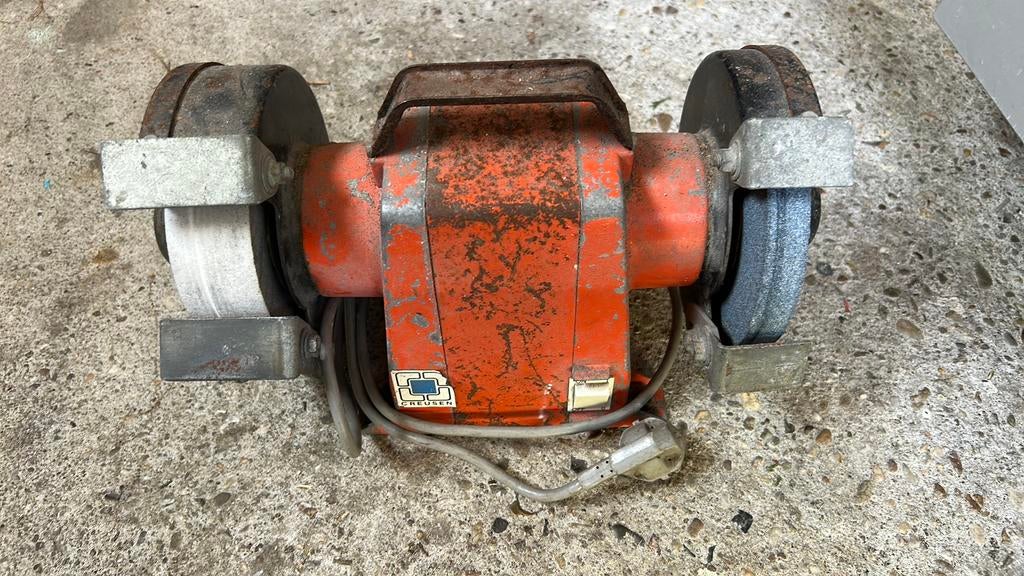 Slijpmachine, Ophalen, Zo goed als nieuw, Minder dan 700 watt, Werkbankslijpmachine