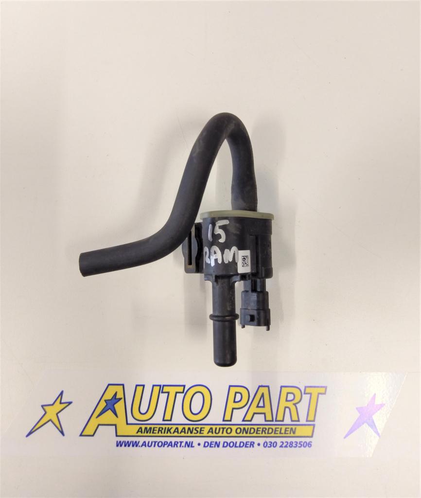 Dodge Ram purge valve 2013-2018, Auto-onderdelen, Gebruikt, PO Box 21-8004 | Auburn Hills, MI 48321-8004, Amerikaanse onderdelen