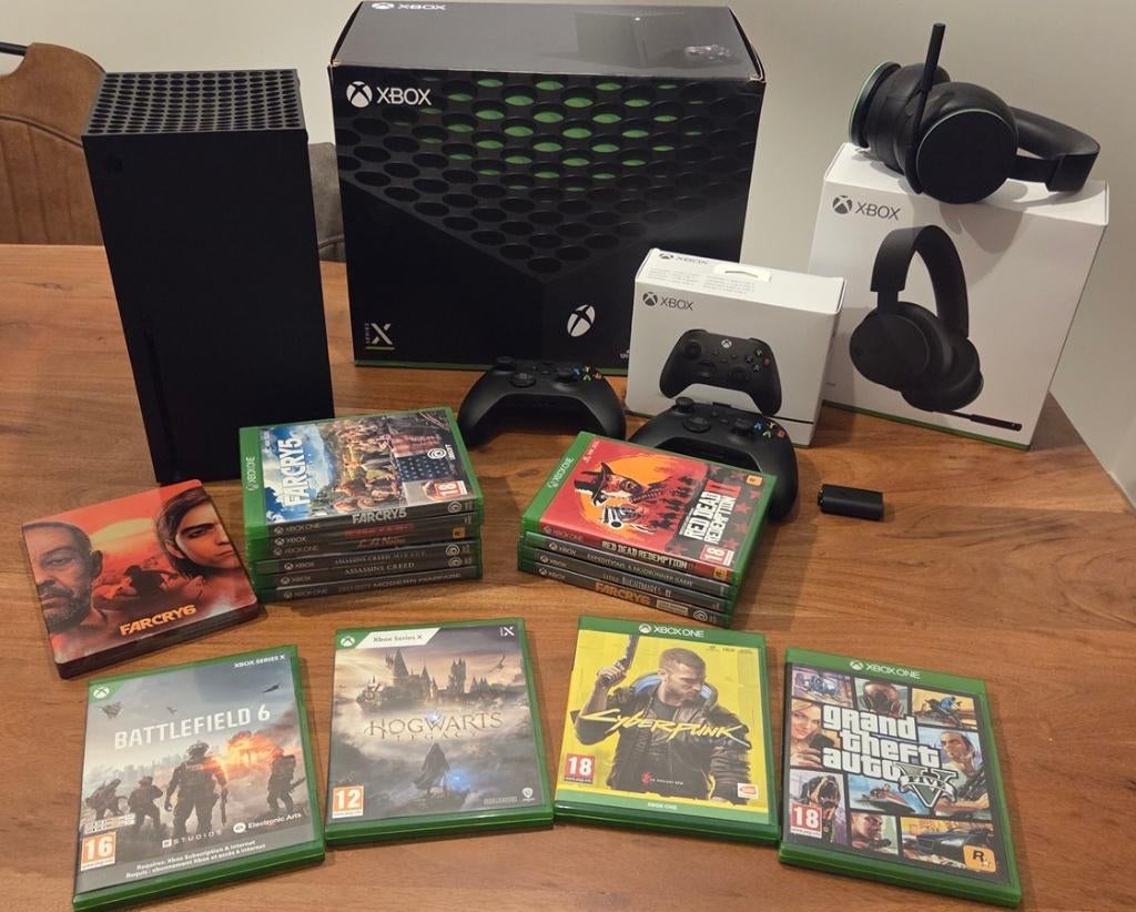 Xbox Series X - 2 controllers - Wireless headset -14 games, Ophalen of Verzenden, Gebruikt, Xbox Series X