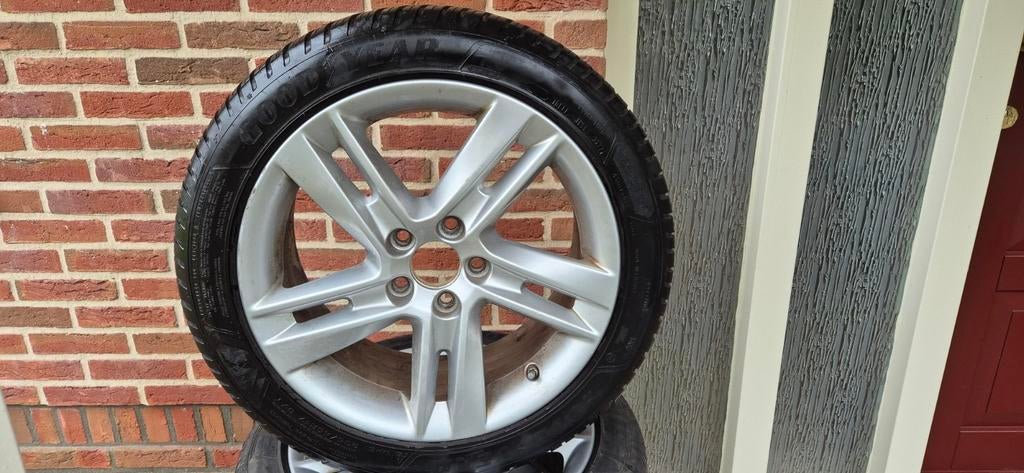 Volwaardig reservewiel voor VOLVO en FORD, 4- seizoenen band, Ophalen, Gebruikt