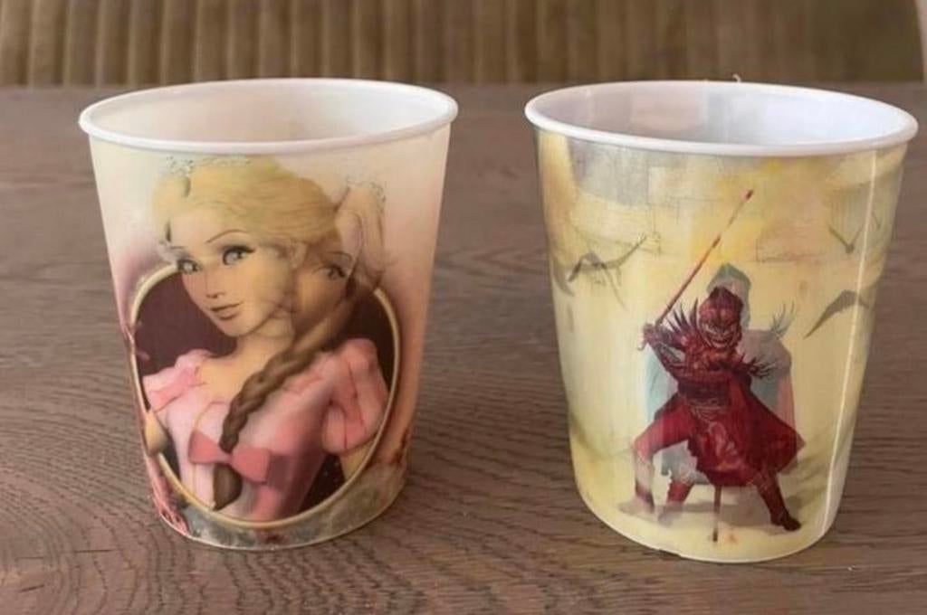 Efteling bekers: Sprookjesboom en Raveleijn, Verzamelen, Efteling, Ophalen of Verzenden, Zo goed als nieuw, Gebruiksvoorwerp