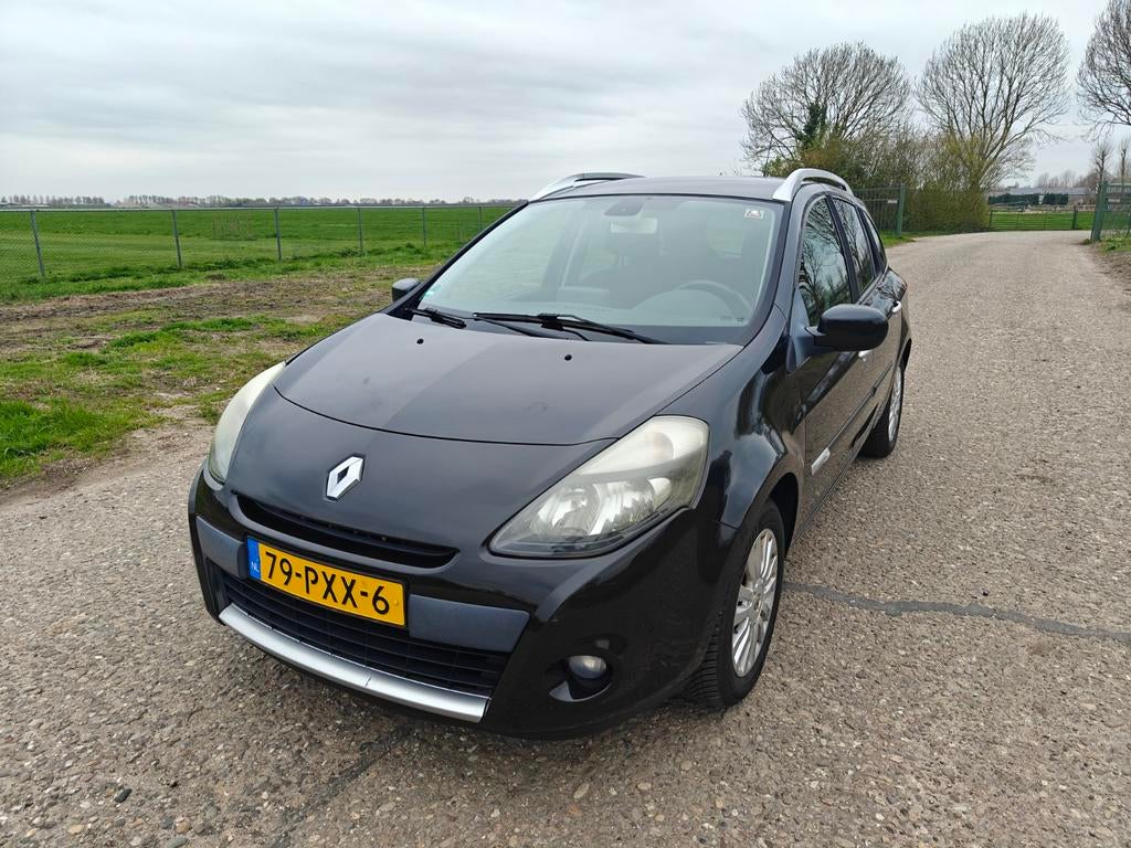 Renault Clio 2011 | NL-auto | Nieuwe banden 2025 | APK 12-26, Auto's, Voorwielaandrijving, Euro 5, 4 cilinders, 1095 kg