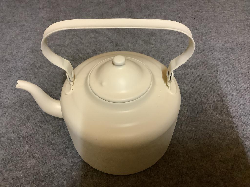 Vintage Crèmekleurige Waterketel, Ophalen, Gebruikt