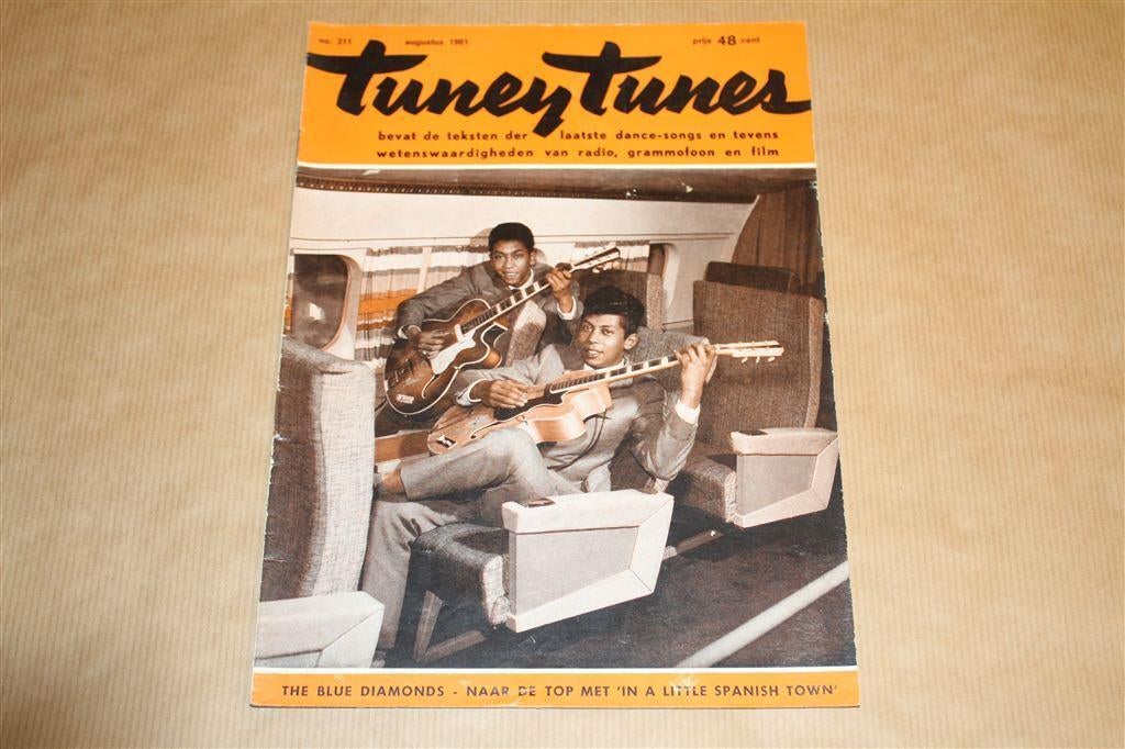 Tuney Tunes Nr. 211 1961 - Blue Diamonds, Fats Domino etc, Verzamelen, Ophalen of Verzenden, 1960 tot 1980, Knipsel(s)