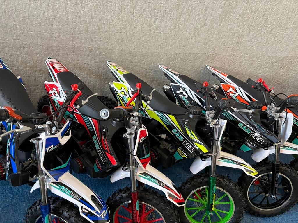 Nieuwe 49CC benzine mini kinder crossmotor in 5 kleuren, Fietsen en Brommers, Minibikes, Midibikes en Pitbikes, Nieuw, Overige typen