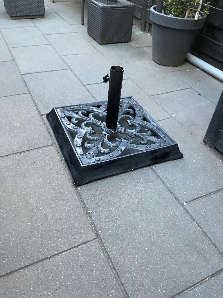 Gietijzeren Parasolvoet, Ophalen, Gebruikt, Minder dan 1 meter, Parasolvoet