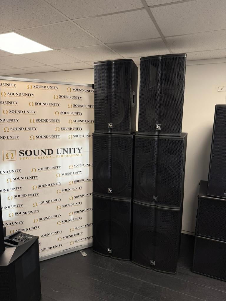 EV - Electro Voice Tour-X PA System, Audio, Tv en Foto, Luidsprekers, Zo goed als nieuw, 120 watt of meer, Front, Rear of Stereo speakers