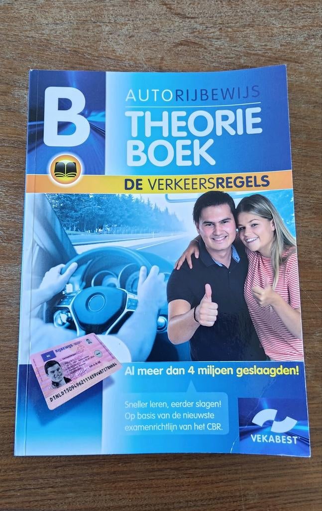 Theorieboek autorijbewijs B, Boeken, Gelezen, Ophalen of Verzenden, Vekabest, Nederlands