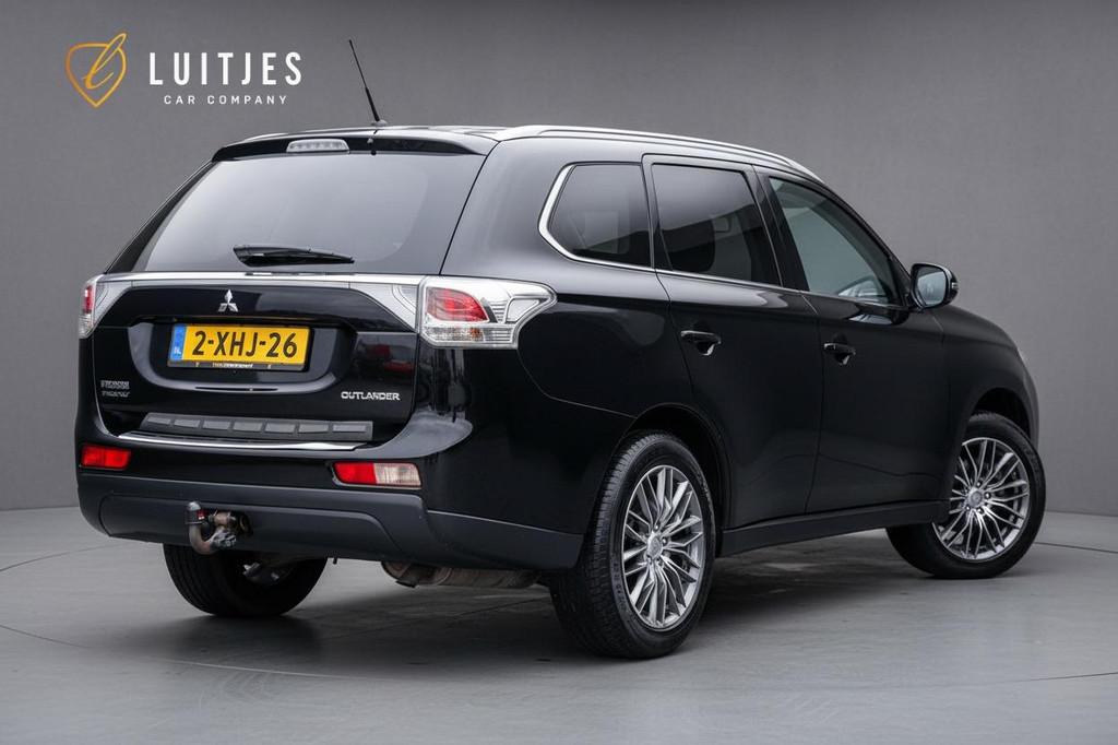 Mitsubishi Outlander 2.0 Instyle 7-pers|Schuifdak|Leder|Trek, Auto's, 15 km/l, 4 cilinders, 150 pk, 7 stoelen