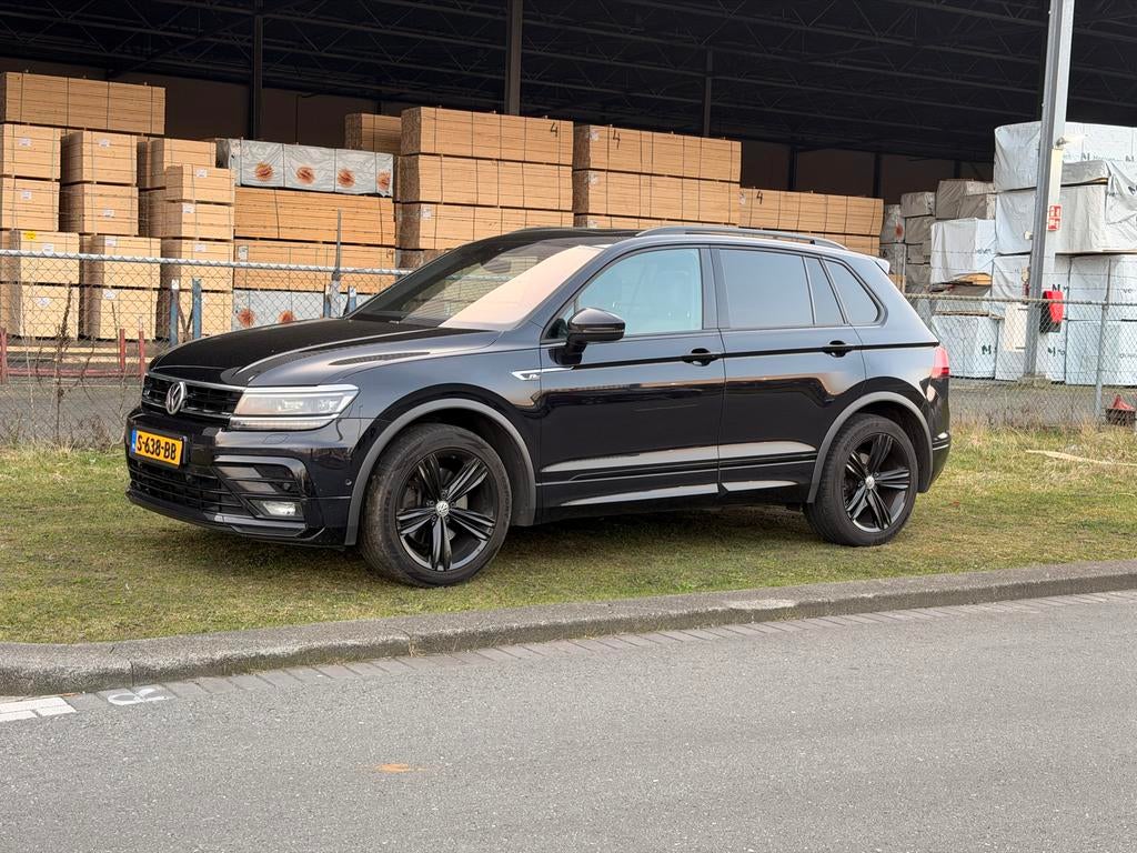 Volkswagen Tiguan RLINE 2.0 TDI 191pk 4Motion DSG 2019 Zwart, Automaat, 1655 kg, 2500 kg, Zwart