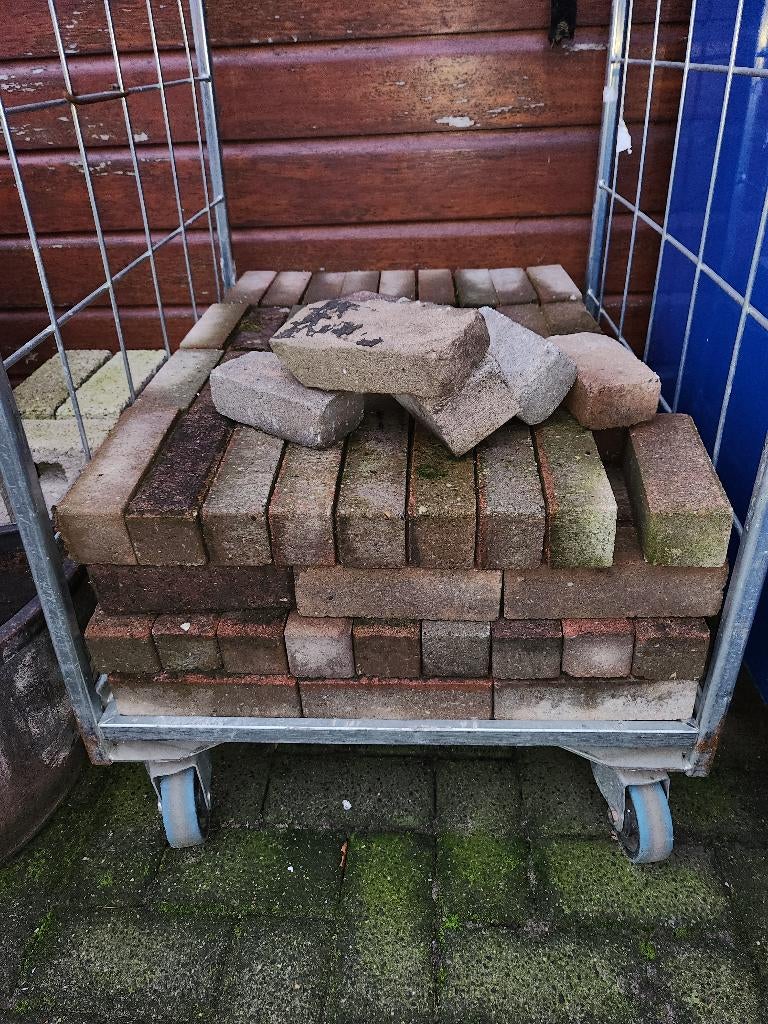 GRATIS: 145 stuks rode waaltjes, Ophalen, Gebruikt, ,, Klinkers