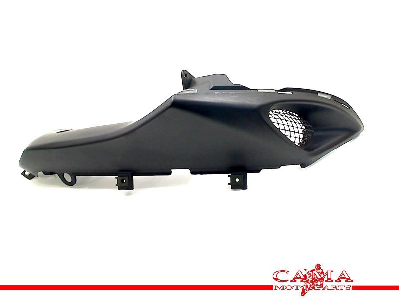 LUCHTINLAAT RECHTS GSX R 1000 2005-2006 (GSXR1000 K5 / K6), Motoren, Dhr. S. di Majo, Gebruikt, Info@cama-motorparts.nl, P.J. Troelstraweg 8 8
3144 CX  MAASSLUIS, NL