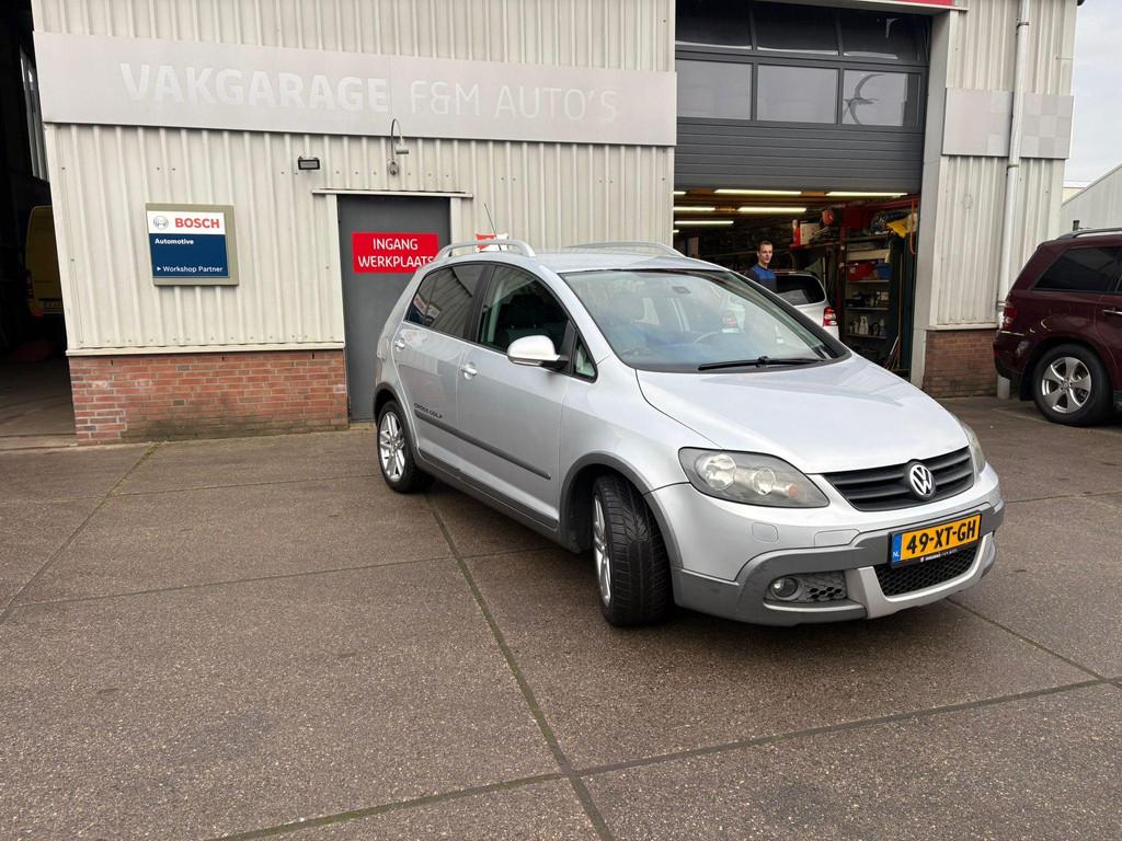 Volkswagen Golf 1.4 TSI Cross Clima, trekhaak, Voorwielaandrijving, Gebruikt, 4 cilinders, Handgeschakeld