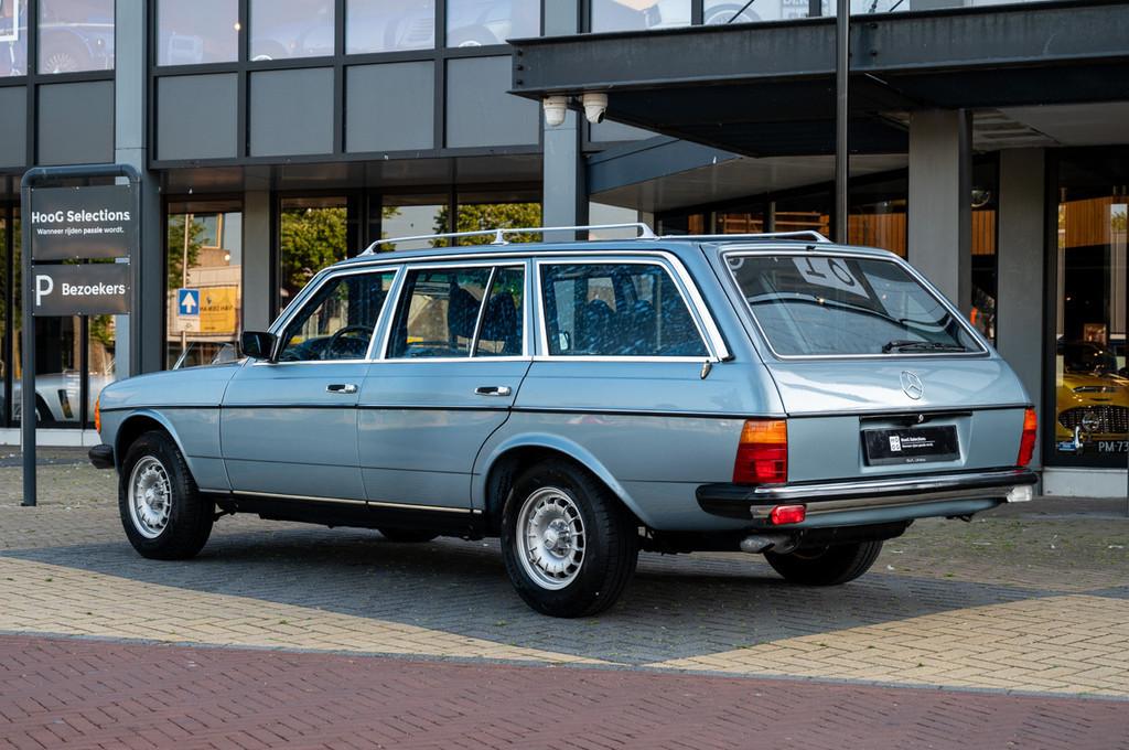 Mercedes-Benz 200-serie 280 TE (S123) (bj 1979, automaat), Automaat, Stof, Zwart, Overige carrosserieën