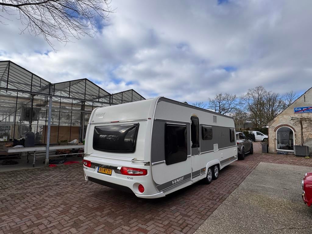 Fendt Mayfair 650 Caravan - airco! Ruim en Comfortabel!, Caravans en Kamperen, Frans bed, Bedrijf, Kachel, Tot en met 4