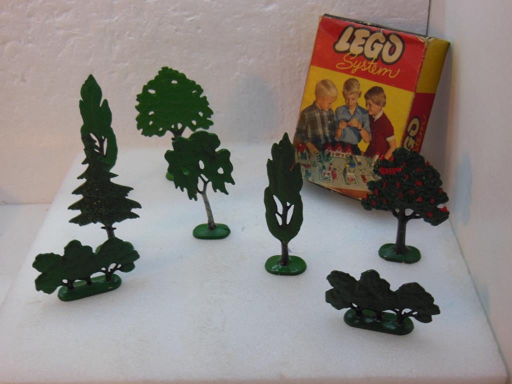 LEGO  230 -  6 Bomen + 2 Struiken + DOOSJE  1:87  1965/75, Ophalen of Verzenden, Gebruikt, Overige typen, Overige merken