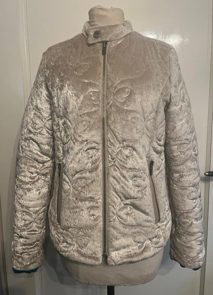 Hippe Gewatteerde  jas van Diesel.  Maat M, Maat 38/40 (M), Beige, Ophalen of Verzenden, Diesel