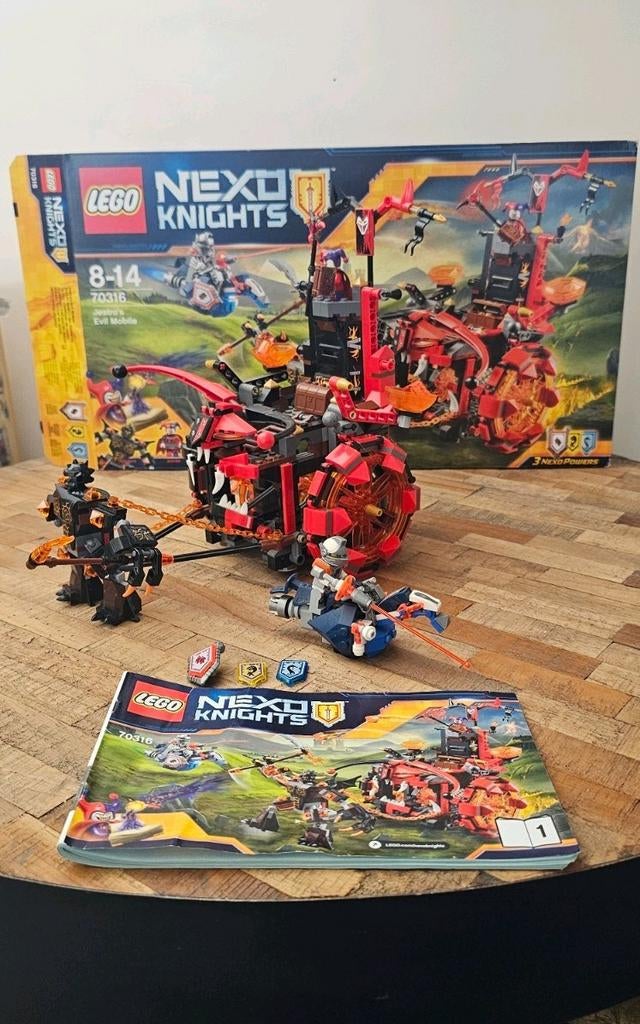 Lego Nexo Knights 70316 - Jestro's Evil Mobile, Ophalen of Verzenden, Zo goed als nieuw