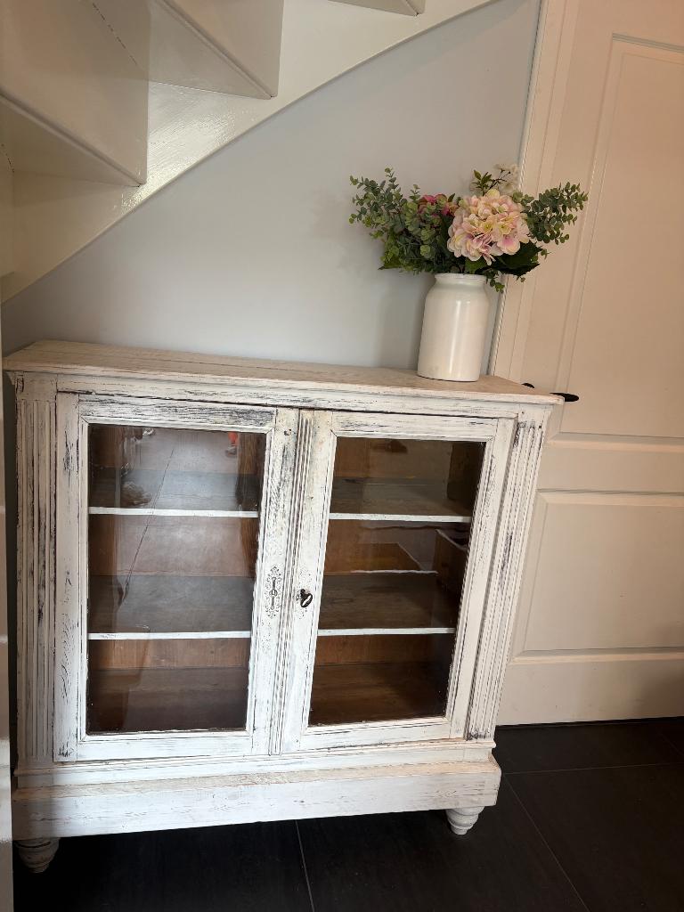 Kast met glazen deurtjes, Huis en Inrichting, Kasten | Overige, Ophalen, Gebruikt