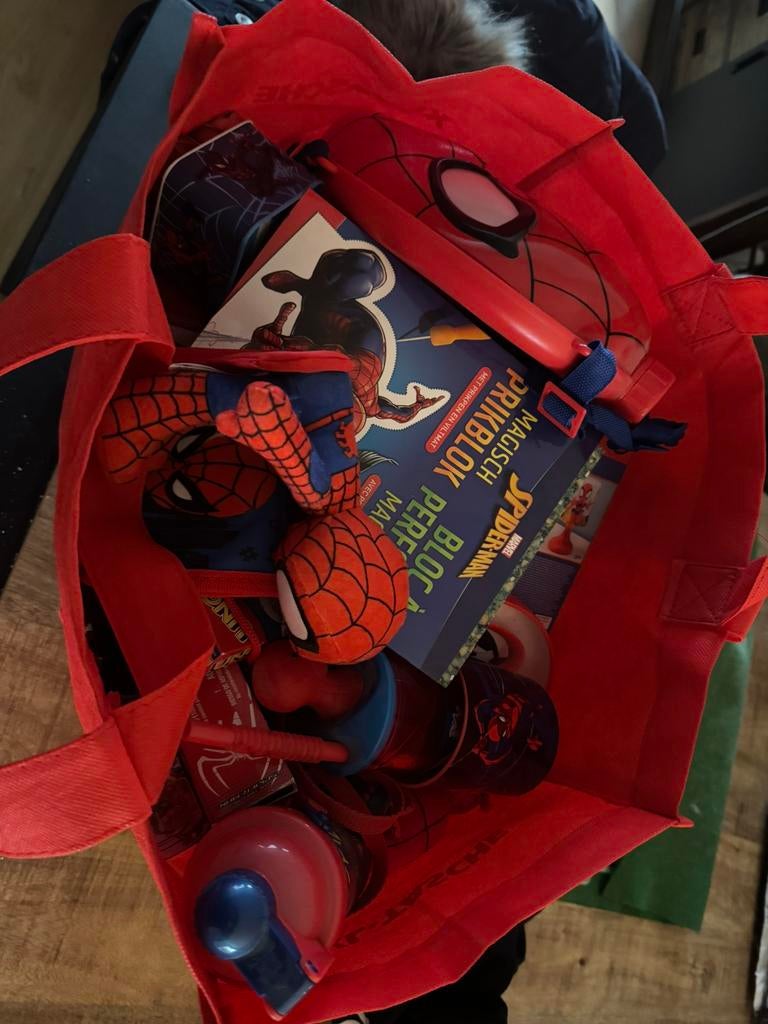 Spider-Man, Ophalen, Zo goed als nieuw