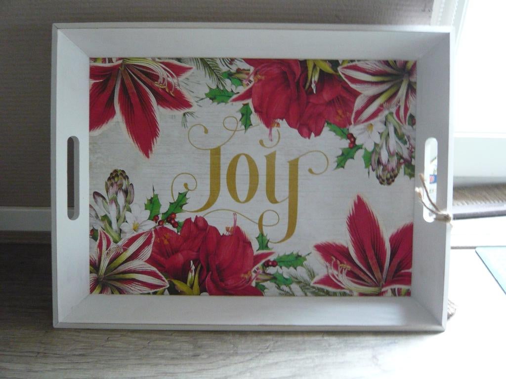 dienblad wit hout met rode bloemen en tekst Joy 35x45cm, Diversen, Kerst, Ophalen of Verzenden, Nieuw