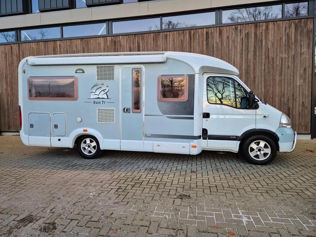 Knaus Sun TI 650 MF Renault 3.0L  Garage 78DKM 1e eigenaar, Treinzit, Particulier, Buitenlamp, 6 tot 7 meter