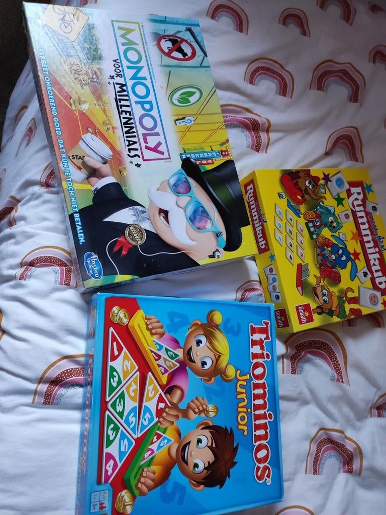 Kinderen gezelschapsspellen - Monopoly, Rummikub, Triominos, Ophalen of Verzenden, Zo goed als nieuw