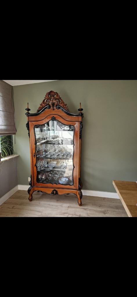 Antieke glazen vitrinekast, Antiek en Kunst, Ophalen of Verzenden