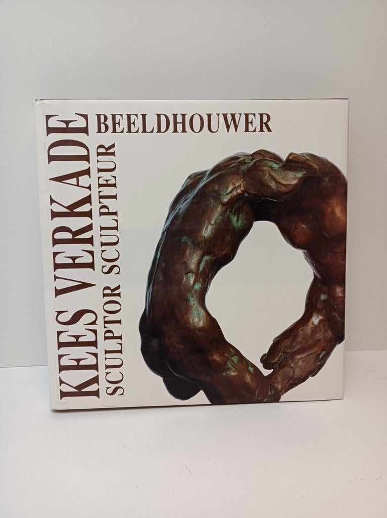 Beeldhouwer, Kees Verkade - 1999, Boeken, Kunst en Cultuur | Beeldend, Gelezen, Ophalen of Verzenden