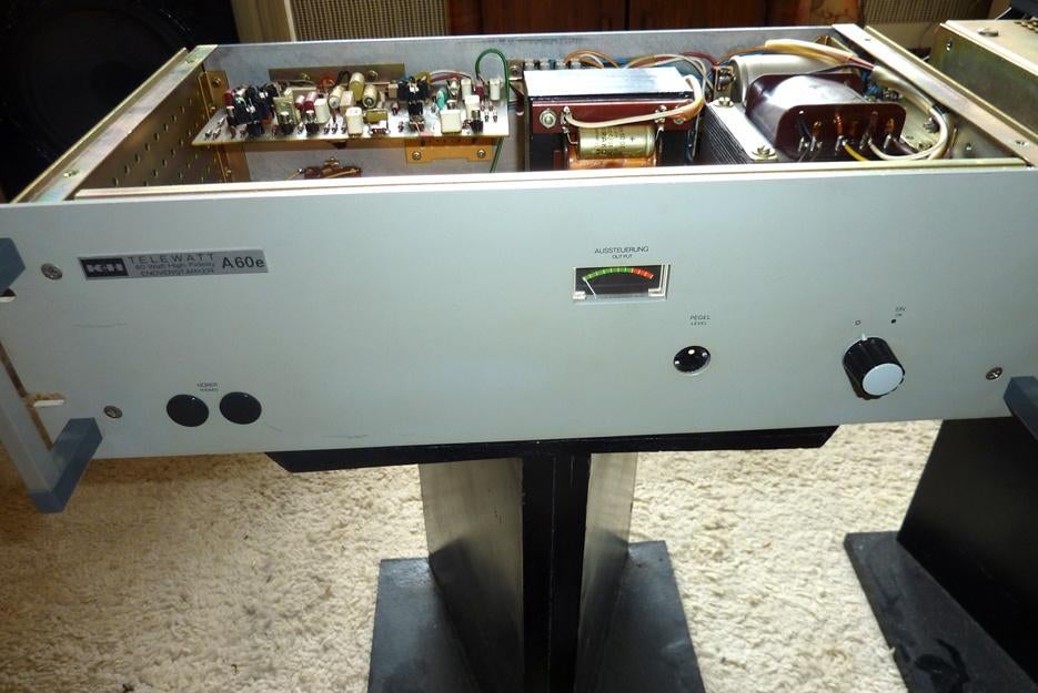 Klein+Hummel telewatt monoblokken type A60e, Zo goed als nieuw, 60 tot 120 watt, Stereo, Ophalen