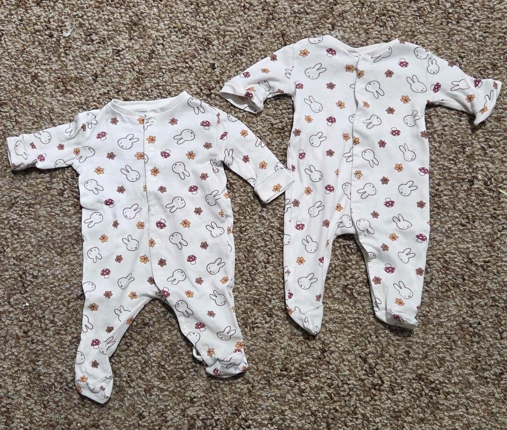 2 Nijntje boxpakjes, Ophalen of Verzenden, Zo goed als nieuw, Jongetje of Meisje, Pakje