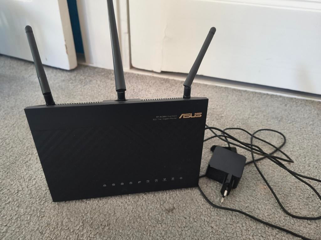Asus RT-AC68U Router - Krachtige WiFi, Ophalen, Gebruikt, Router, Asus