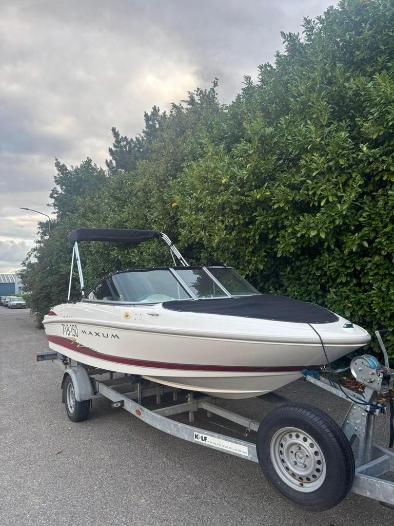 Maxum 1800 MX speedboot, Ophalen, Binnenboordmotor, 120 tot 200 pk, 3 tot 6 meter