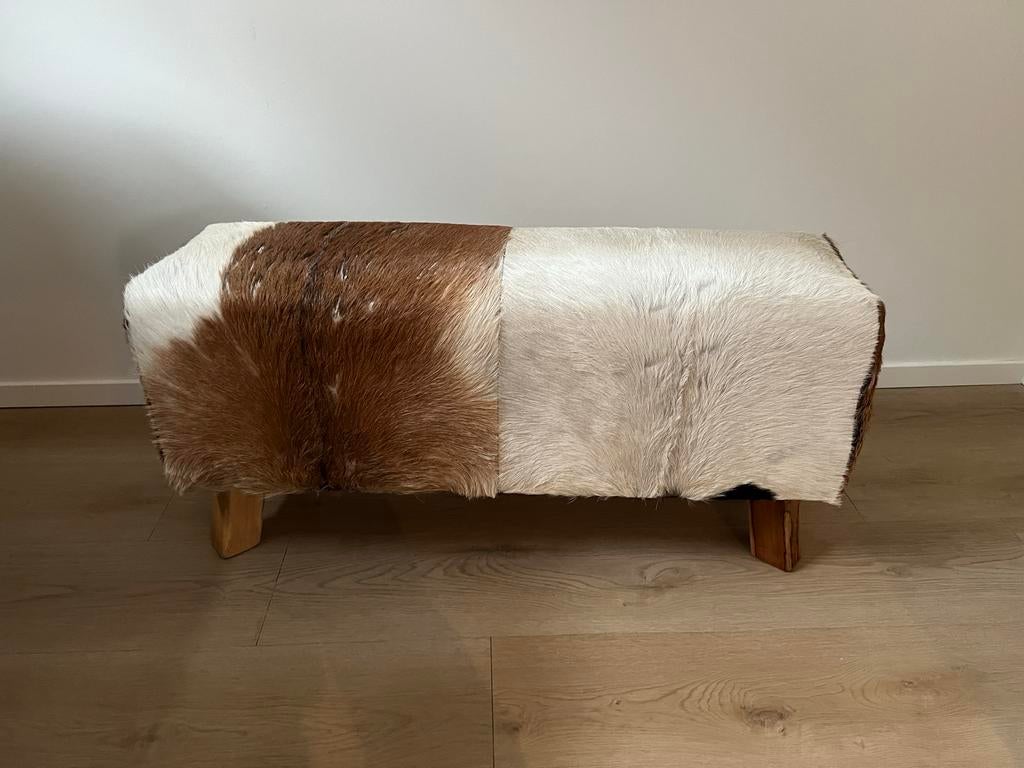 Koeienleren bankje bruin/wit, Ophalen, Gebruikt, Leer, 75 tot 100 cm