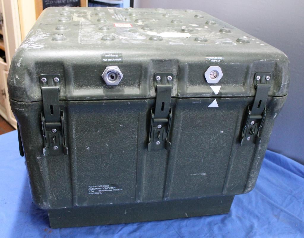 Transport kist defensie, Ophalen, Landmacht, Nederland, Kist of Geocache