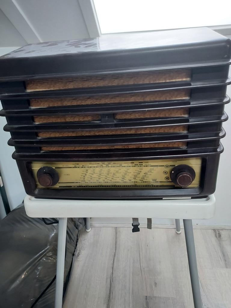 Oude buizen radio Siera 194 U, Ophalen