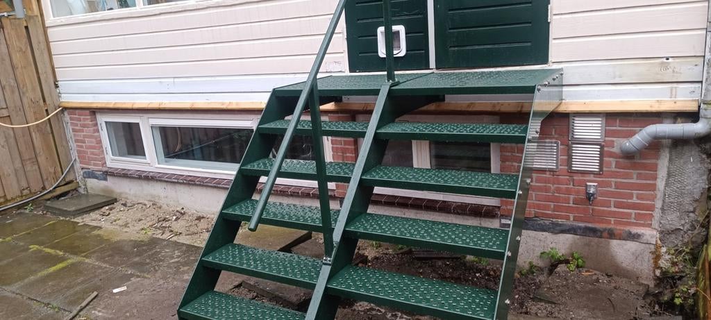 Lasser aangeboden, Diensten en Vakmensen, Lassers en Metaalbewerking