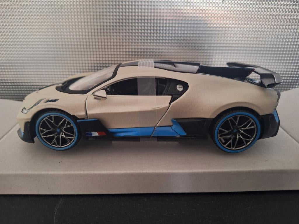 Bugatti Divo Schaal 1:24, Maisto, Auto, Nieuw, Ophalen of Verzenden