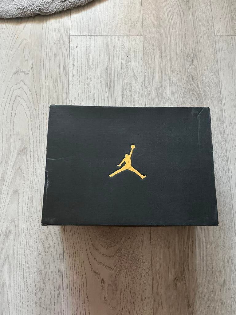 Jordan 1 Mid Light Smoke Grey Anthracite Maat 39, Kleding | Heren, Schoenen, Zo goed als nieuw, Sneakers of Gympen, Wit, Ophalen