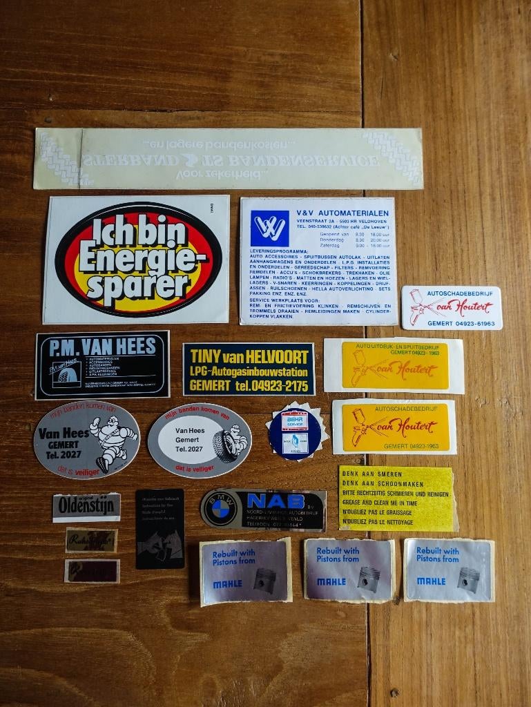 partij stickers - auto's en onderdelen - beide foto's samen, Ophalen of Verzenden