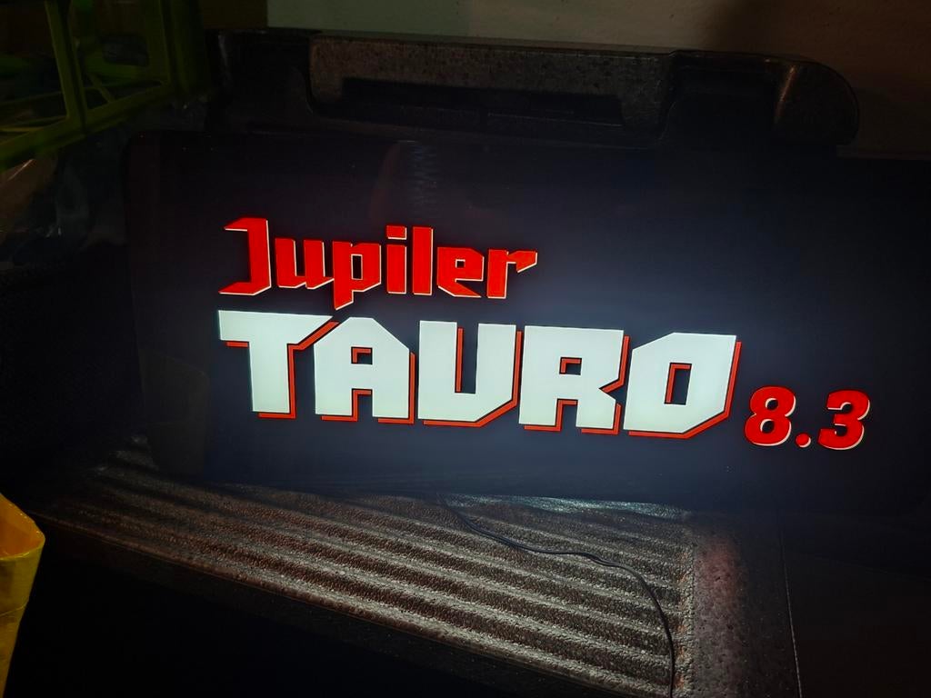 Jupiler Tauro 8.3 Lichtreclame - Bar/Mancave Decoratie, Ophalen of Verzenden, Zo goed als nieuw, Lichtbak of (neon) lamp