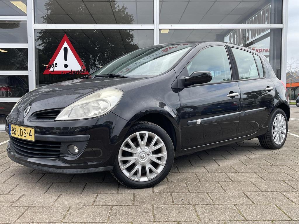 Renault Clio 1.2 TCE Collection / APK: 4-2027! / 5 Deurs / 2, Auto's, Gebruikt, 4 cilinders, Met garantie (alle), Zwart