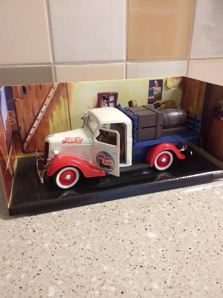 Solido Pepsi Cola Ford Platform Truck, Ophalen of Verzenden, Nieuw, Bus of Vrachtwagen