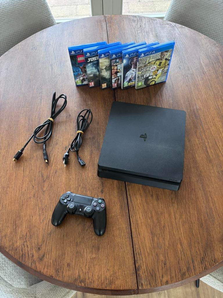 PS4 Slim - inclusief controller en 6 spellen, Spelcomputers en Games, Spelcomputers | Sony PlayStation 4, Ophalen, Met 1 controller