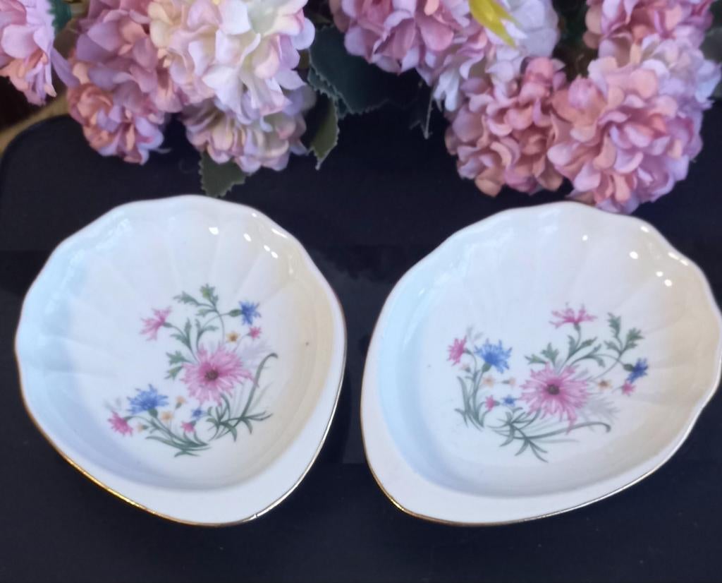 Set van 2 brocante theetips, korenbloemen, blauw/roze, merk, Ophalen of Verzenden