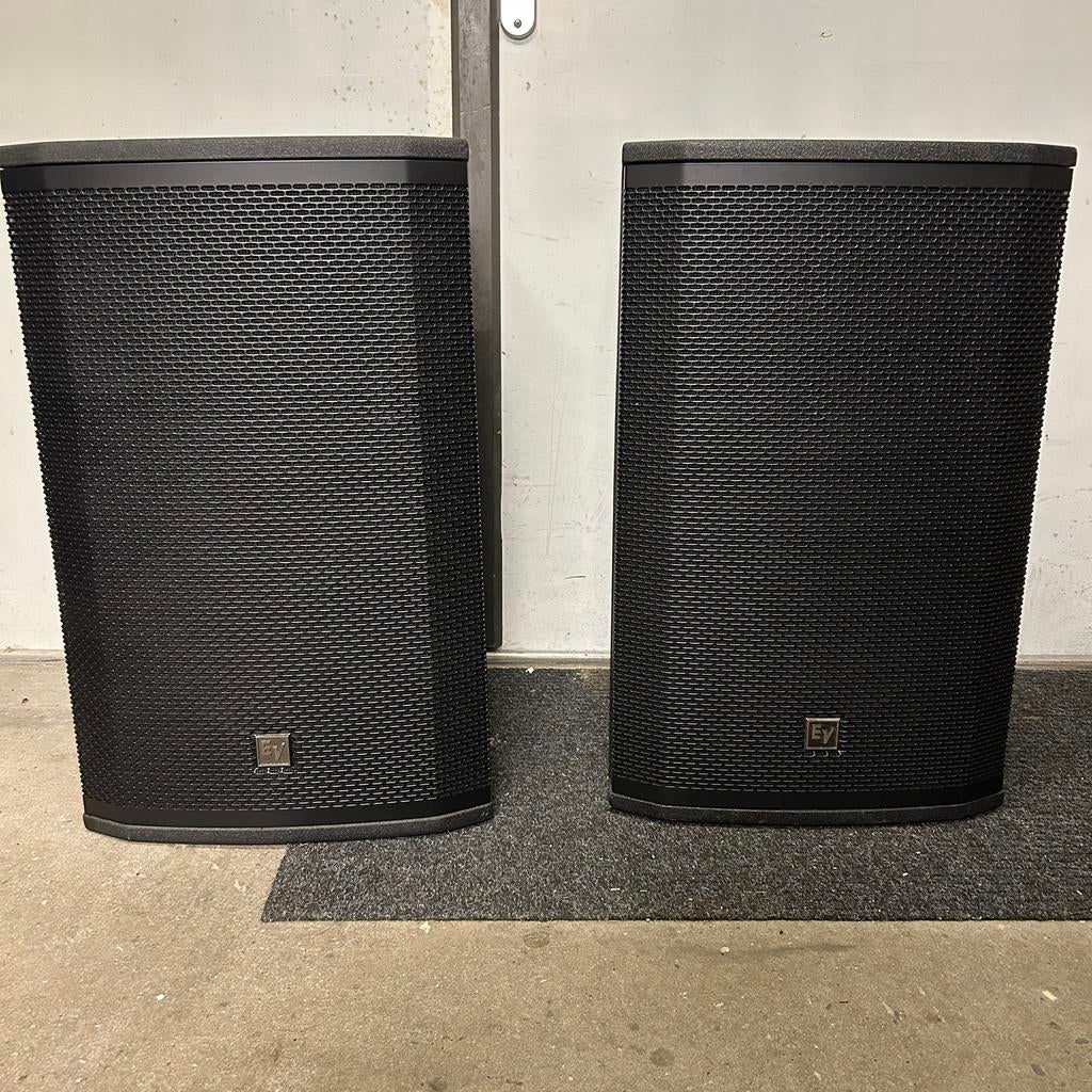 Electro-Voice ETX-15P 15" | Active PA Speaker Set 2 stuks, Zo goed als nieuw, 120 watt of meer, Front, Rear of Stereo speakers