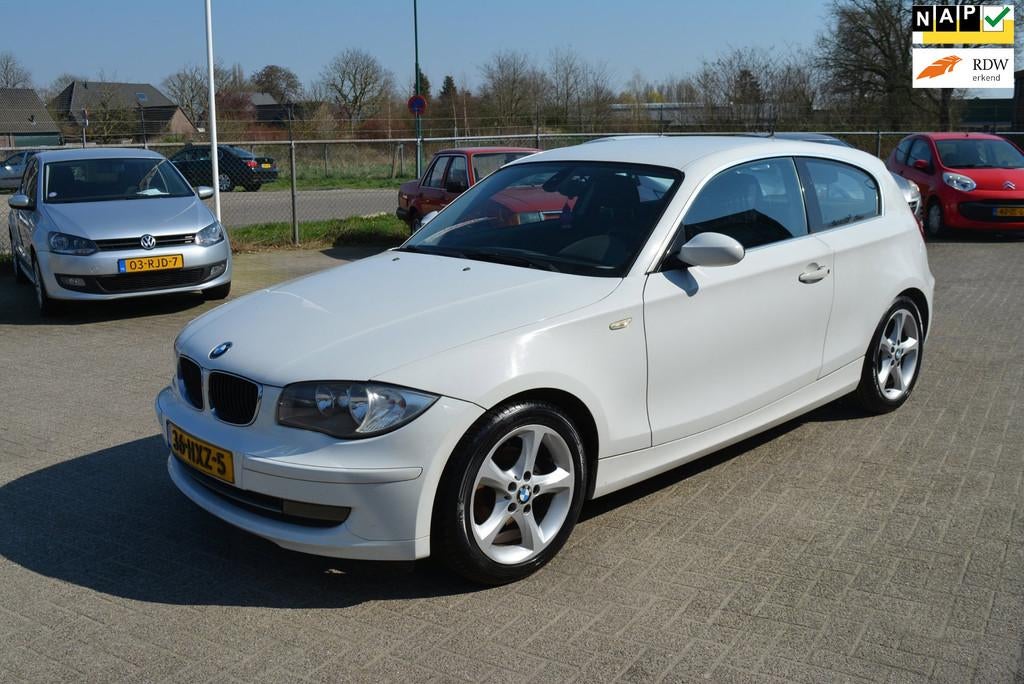 BMW 1-serie 116i Executive | Airco | Cruise | Motor Defect !, 1-Serie, Gebruikt, 1599 cc, 4 cilinders